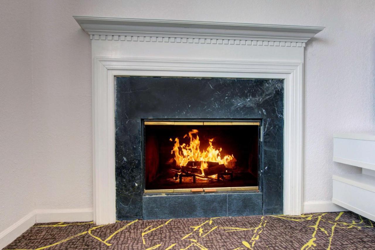 Hotel The Roslyn, Tapestry Collection By Hilton Esterno foto