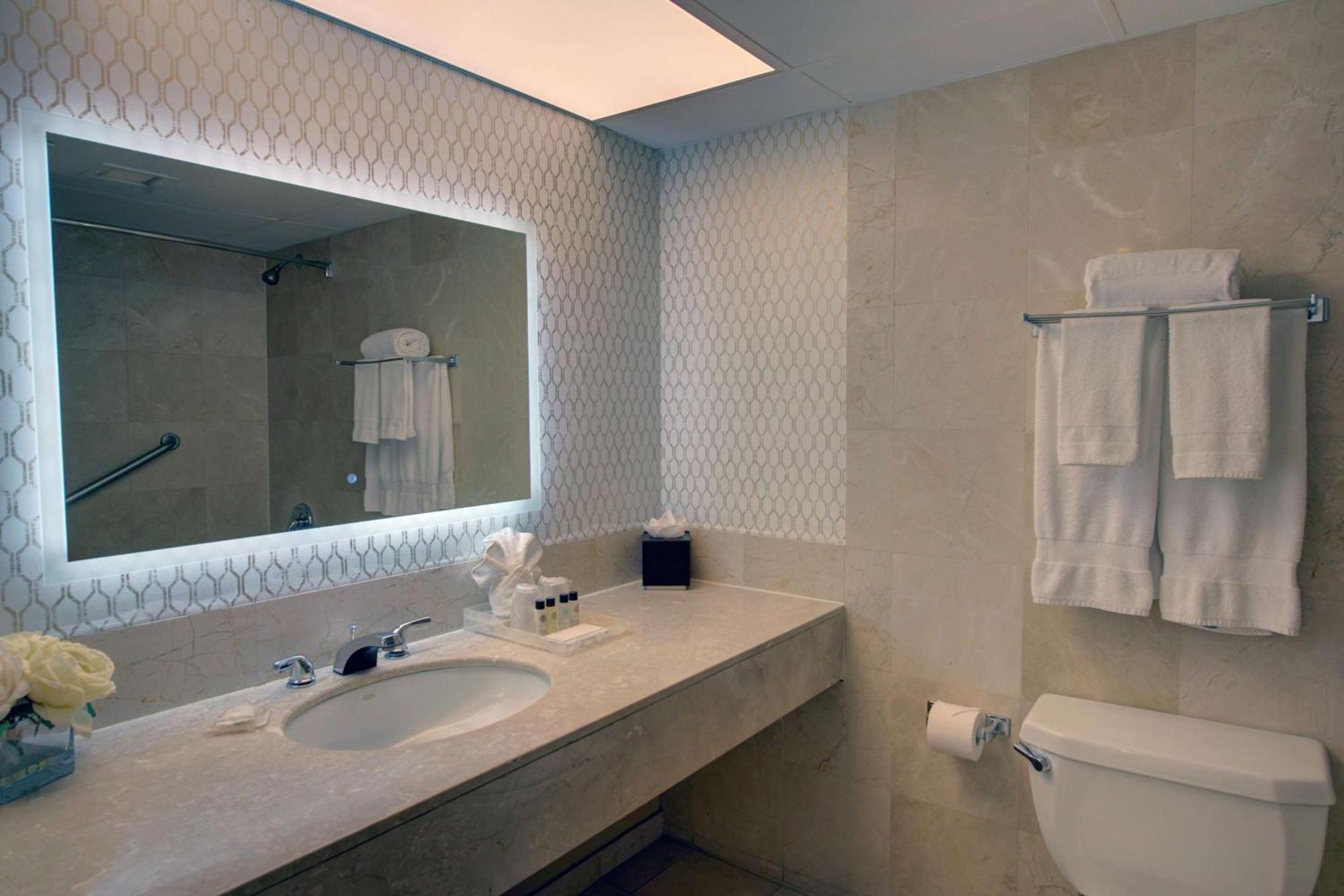 Hotel The Roslyn, Tapestry Collection By Hilton Esterno foto