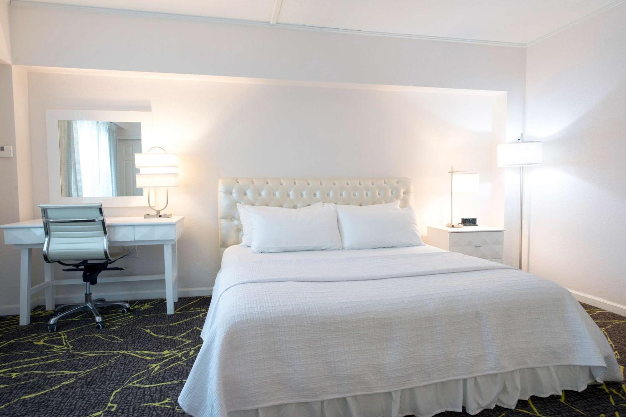Hotel The Roslyn, Tapestry Collection By Hilton Esterno foto